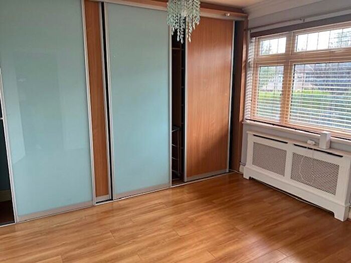 3 Bedroom Terraced House To Rent In Applegarth Drive, Newbury Park, Essex, IG2