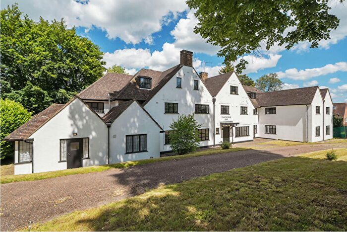 10 Bedroom Property For Sale In Troutstream Hall, Troutstream Way, Loudwater, Rickmansworth, Hertfordshire, WD3