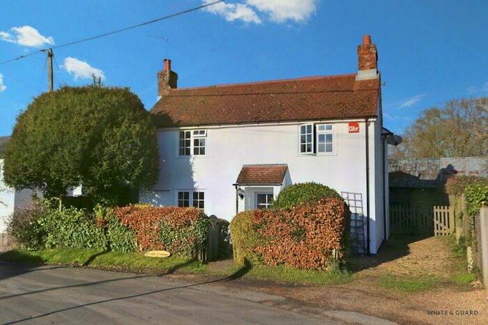 3 Bedroom Cottage For Sale In Popes Lane, Upham, SO32
