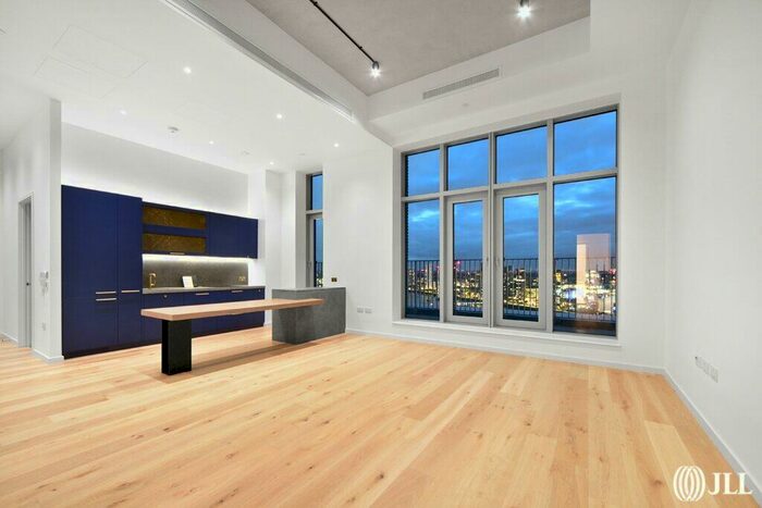 3 Bedroom Flat To Rent In Serapis House, London, E14