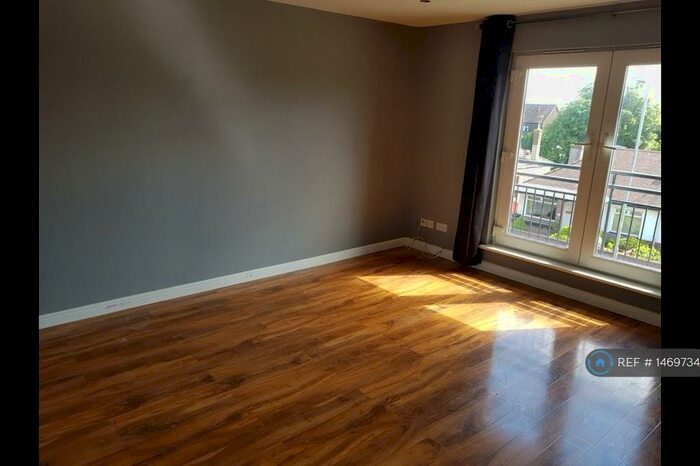 2 Bedroom Flat To Rent In Broad Cairn Court, Motherwell, ML1