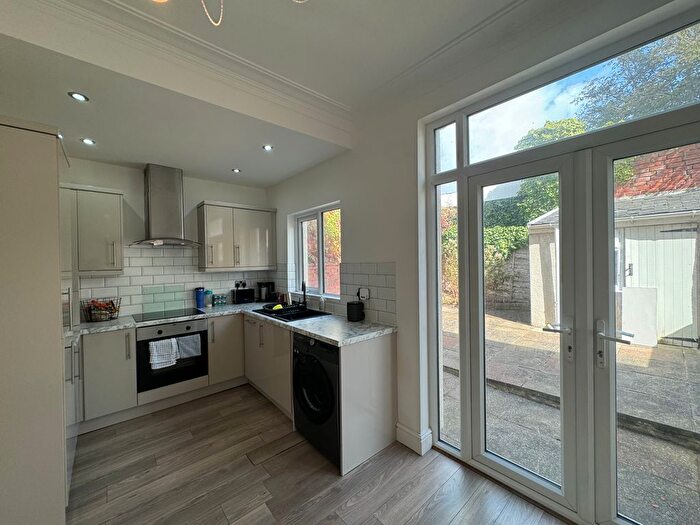 3 Bedroom Semi-Detached House To Rent In Pine Avenue, Blackpool, FY1