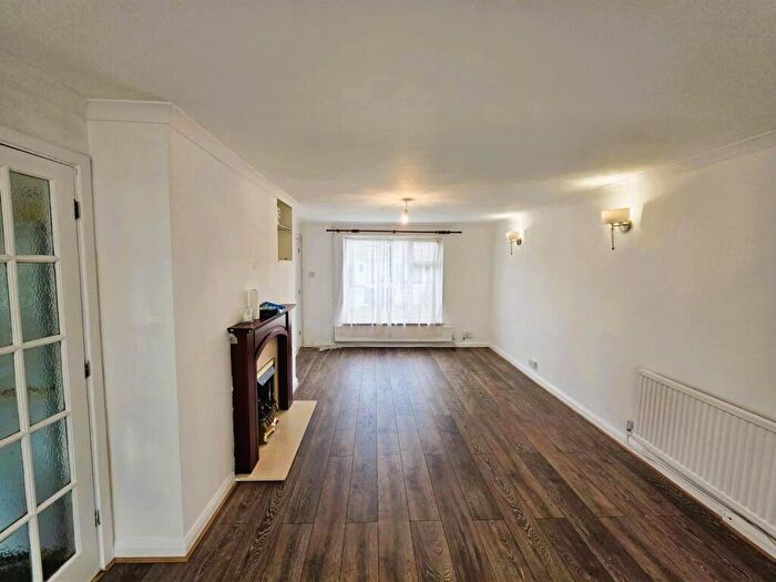 3 Bedroom Terraced House To Rent In Saturn Way, Hemel Hempstead, HP2