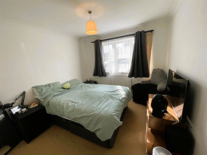 1 Bedroom Flat To Rent In Jessamine Road, Southampton, SO16