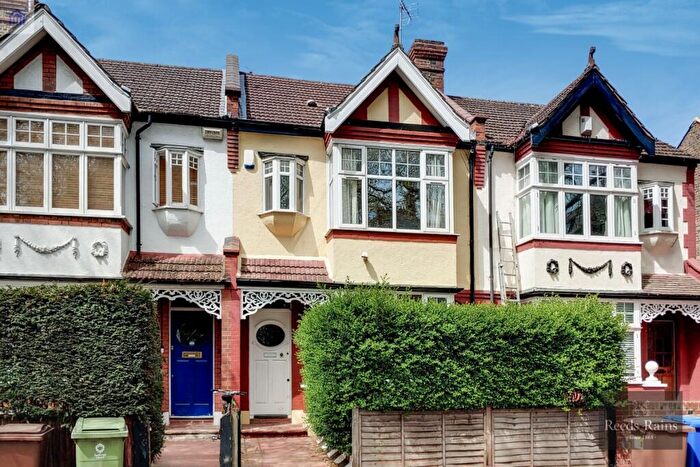4 Bedroom Terraced House To Rent In Doddington Grove, London, SE17