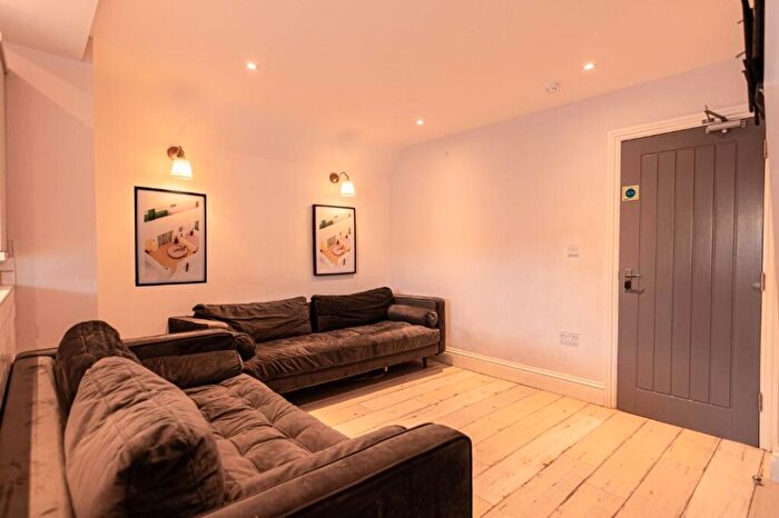 7 Bedroom Property To Rent In Thornycroft Road, Liverpool, L15