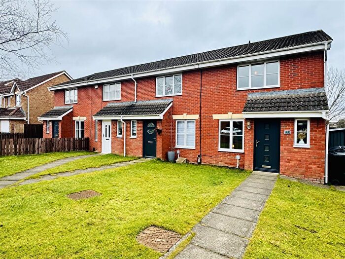 3 Bedroom End Of Terrace House For Sale In Taylor Avenue, Carfin, Motherwell, ML1