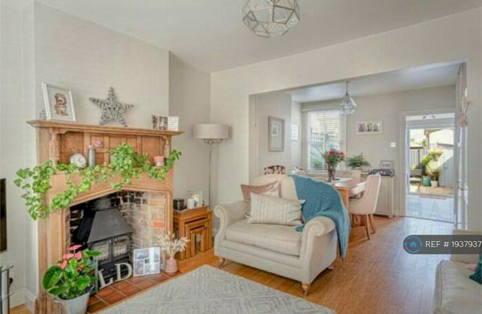 2 Bedroom End Of Terrace House To Rent In Sidney Terrace, Bishops Stortford, CM23