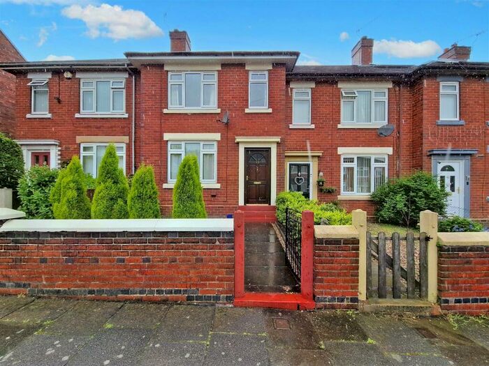 2 Bedroom Town House To Rent In Daisy Place, Heron Cross, Stoke-On-Trent, ST4