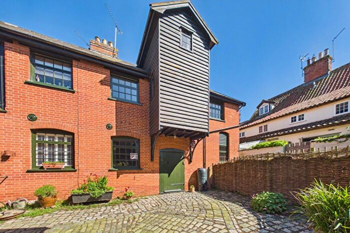 5 Bedroom Semi-Detached House For Sale In Chediston Street, Halesworth, IP19