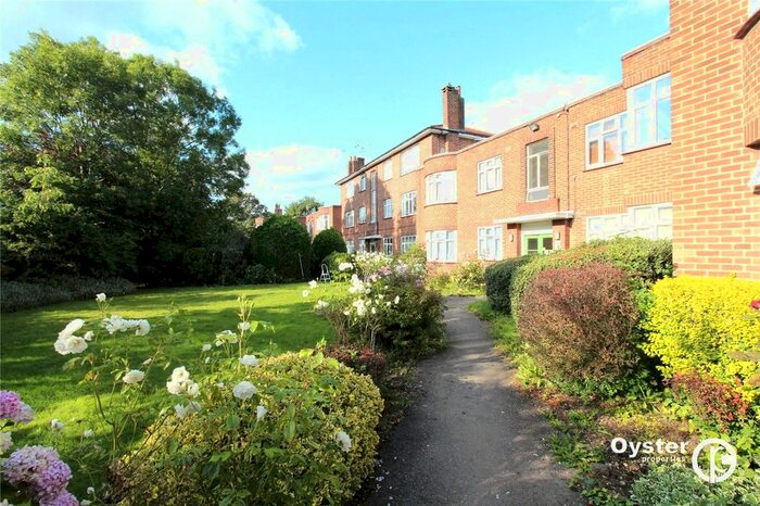 2 Bedroom Flat To Rent In Canons Park Close, Edgware, HA8