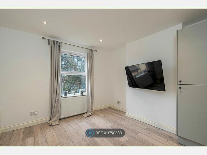 1 Bedroom Flat To Rent In Harlesden, London, NW10