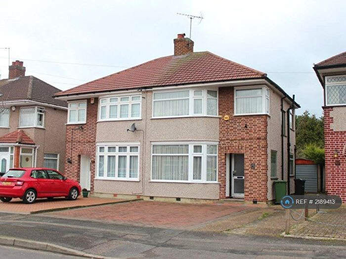 3 Bedroom Semi-Detached House To Rent In Elgin Avenue, Harrow, HA3