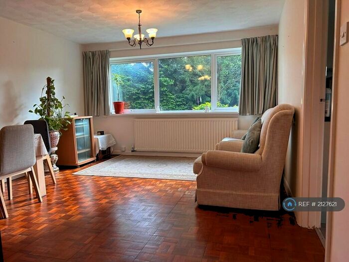 2 Bedroom Flat To Rent In Elmsleigh Court, Southampton, SO16