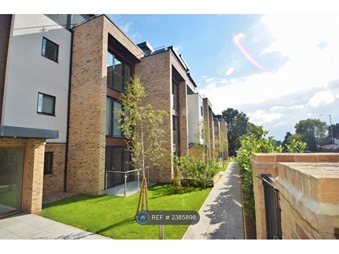 2 Bedroom Flat To Rent In Epsom Court, London, NW4