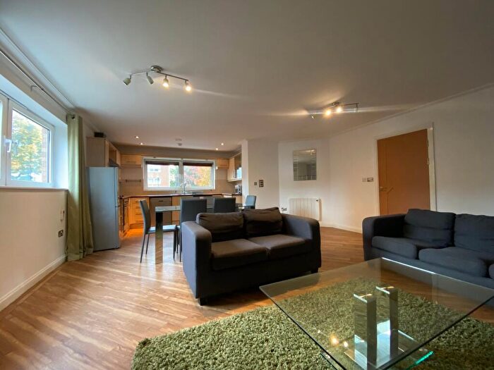 2 Bedroom Apartment To Rent In Heol Tredwen, Cardiff, CF10