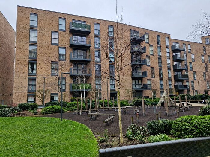 1 Bedroom Flat To Rent In Lyon Road, Harrow, HA1