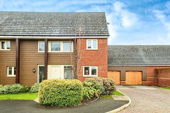3 Bedroom Semi-Detached House For Sale In Woodland Close, Stratton St. Margaret, Swindon, SN25
