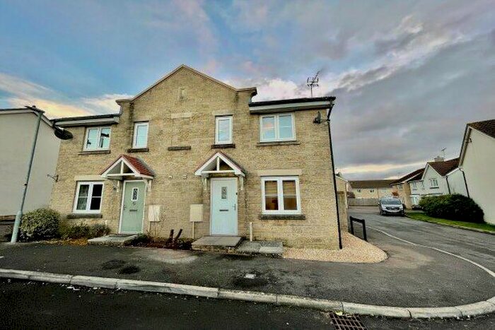 3 Bedroom Property To Rent In Macie Drive, Corsham, SN13
