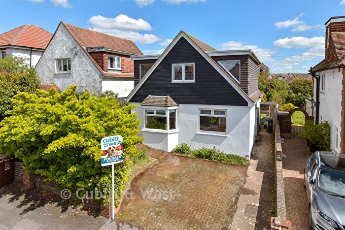 4 Bedroom Detached House For Sale In Rosebery Avenue, Woodingdean, Brighton, East Sussex, BN2