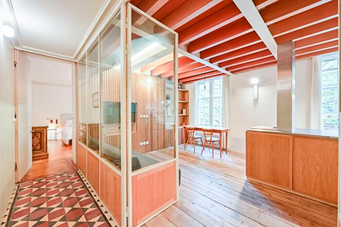 1 Bedroom Flat To Rent In Montclare Street, Shoreditch, London, E2