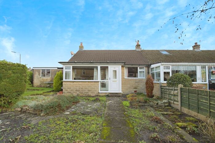 2 Bedroom Bungalow For Sale In Crossings Road, Chapel-en-le-Frith, High Peak, Derbyshire, SK23