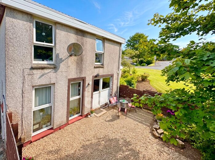 2 Bedroom Link Detached House For Sale In Park Green, Erskine, PA8