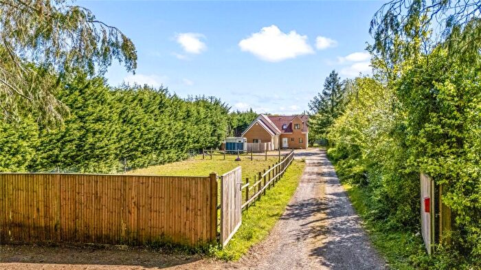 4 Bedroom Equestrian Facility For Sale In Poundfield Lane, Plaistow, RH14