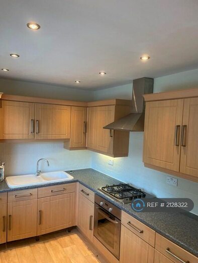 2 Bedroom Flat To Rent In Anne Close, Burnley, BB10