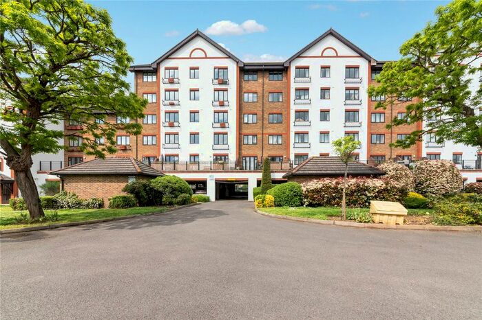 2 Bedroom Flat To Rent In Regents Court, Sopwith Way, Kingston Upon Thames, Surrey, KT2