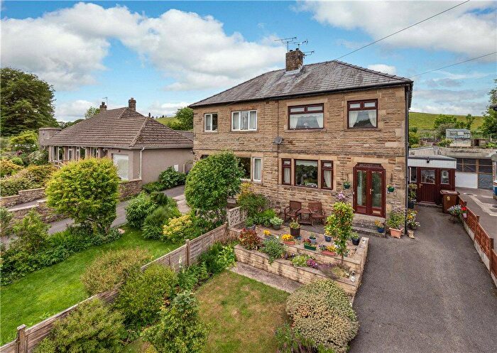 3 Bedroom Semi-Detached House For Sale In Ings Avenue, Settle, North Yorkshire, BD24