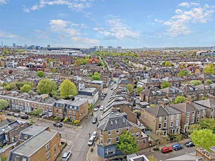 1 Bedroom Flat For Sale In Mountgrove Road, London, N5