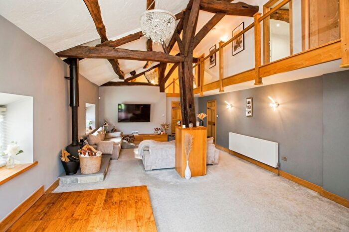 5 Bedroom Detached House For Sale In Holdsworth Road, Holmfield, Halifax, Calderdale, West Yorkshire, HX2