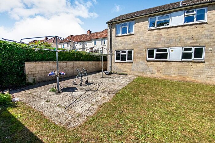 2 Bedroom Flat For Sale In High Street, Nunney, Frome, BA11
