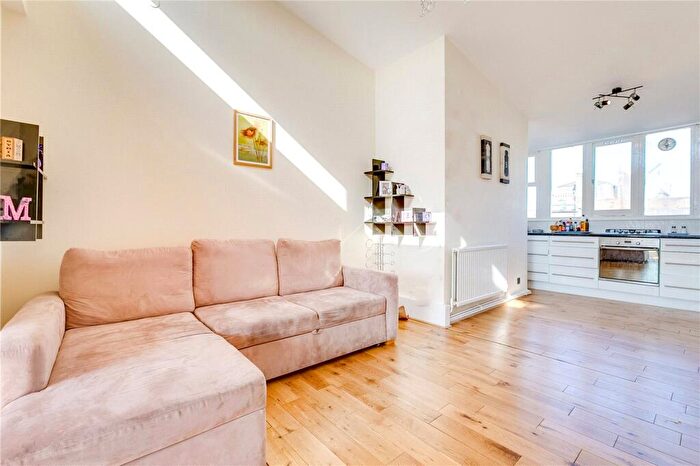 2 Bedroom Apartment To Rent In Finborough Road, London, SW10