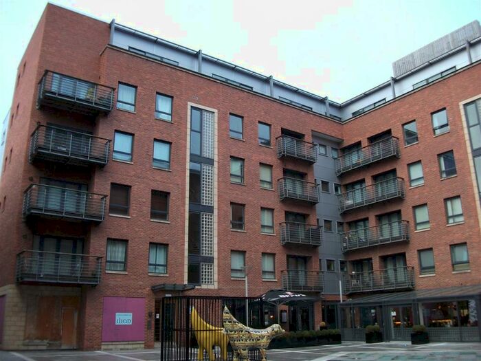 2 Bedroom Apartment To Rent In Madison Square, Liverpool, L1