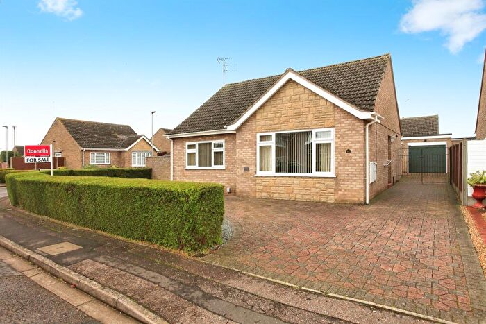 3 Bedroom Detached Bungalow For Sale In Borrowdale Close, Peterborough, PE4