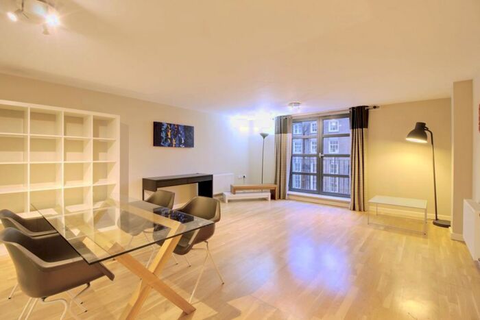 2 Bedroom Apartment To Rent In - Batemans Row, Shoreditch, EC2A