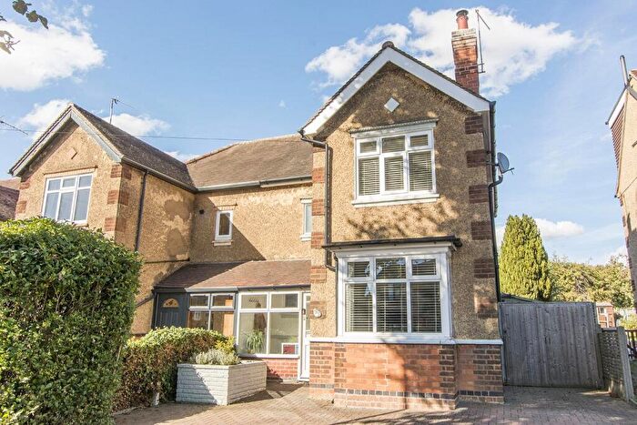 3 Bedroom Semi-Detached House For Sale In The Headlands, Market Harborough, LE16