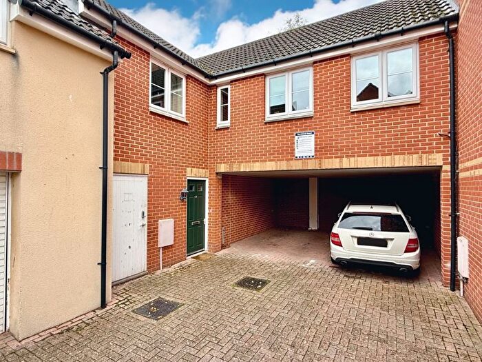 3 Bedroom Terraced House To Rent In Northfield Court, Pollards Way, Taunton, TA1