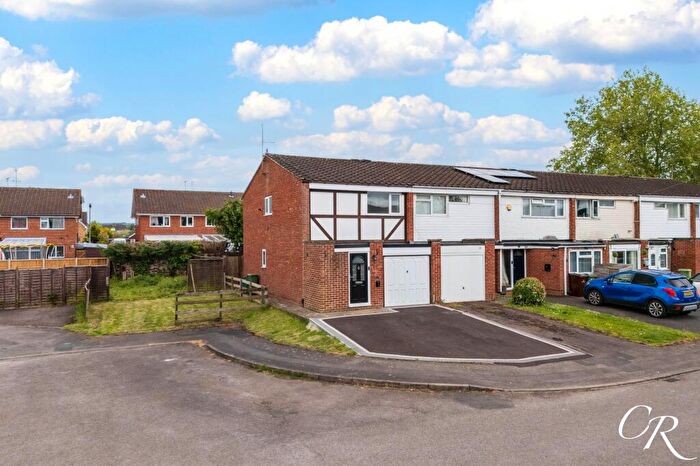 3 Bedroom End Of Terrace House For Sale In Atherstone Close, Springbank, GL51