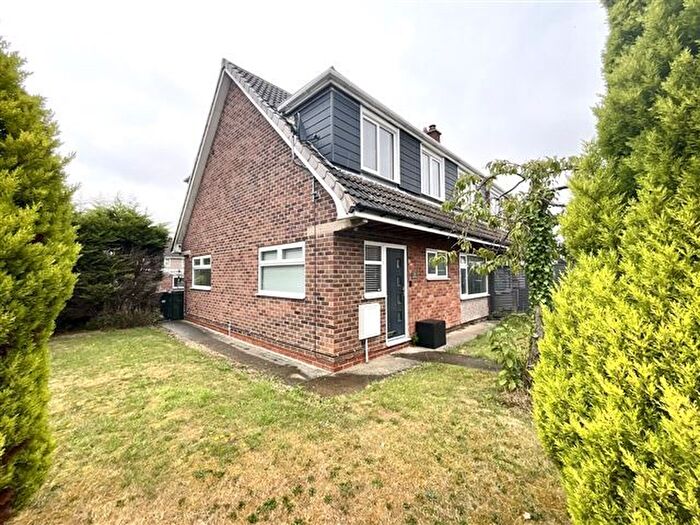 4 Bedroom Semi Detached House For Sale In Regents Way, Aston, Sheffield, S26