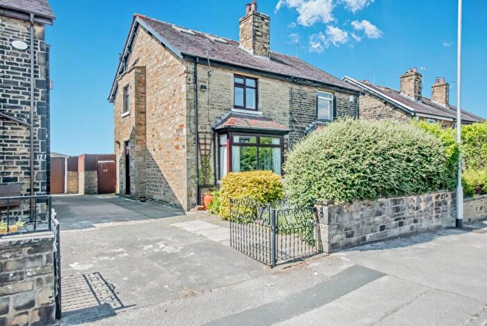 2 Bedroom Semi-Detached House For Sale In Bryanstone Road, Bradford, West Yorkshire, BD4