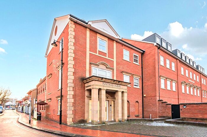 2 Bedroom Duplex For Sale In Guildford Street, Chertsey, Surrey, KT16