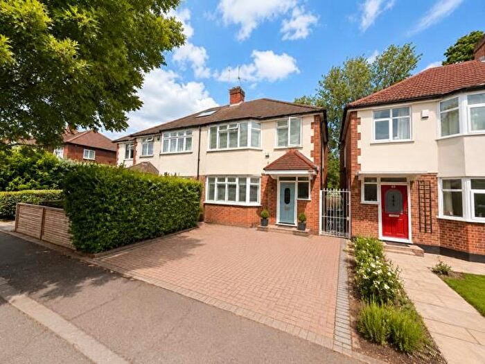 3 Bedroom Semi Detached House For Sale In Waterhall Avenue, London, E4