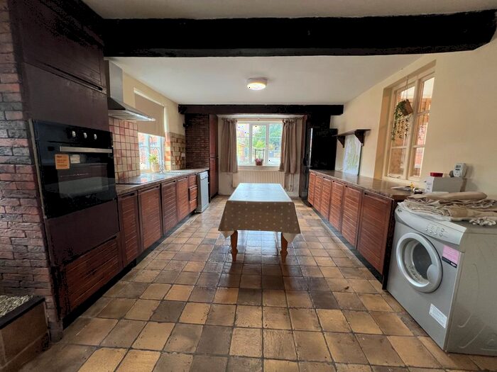 6 Bedroom Farmhouse To Rent In Church Lane, Shilton, CV7