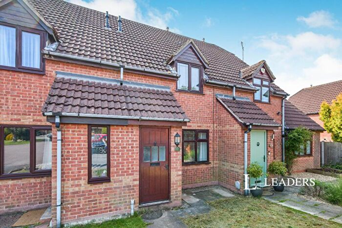 2 Bedroom Town House To Rent In Bramble Way, Kilburn, DE56