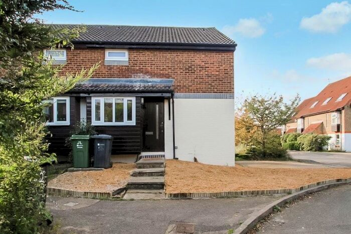 1 Bedroom End Of Terrace House To Rent In Colburn Crescent, Burpham, Guildford, GU4