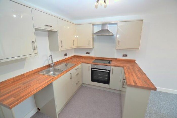 1 Bedroom Flat To Rent In Station Road, Chesterfield, S42
