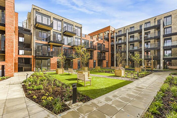 1 Bedroom Apartment For Sale In Edison House, Old Electricity Works, St. Albans, AL1